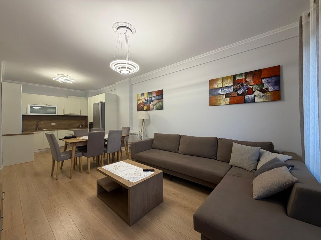 Laprak, Apartament 2+1 Per Qira