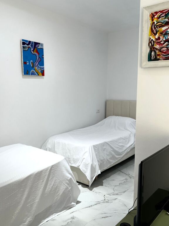 IN VENDITA: 1+1+1 Veranda + 1 Posto Auto📍Dhermi (Res. Sofo Duni) - 205.000€ - Sup. 60 m² - Orientamento Sud🌞|| Vista Spettacolare sul Mare 🌊 Solo 300m di Distanza🏃🏻‍♂️