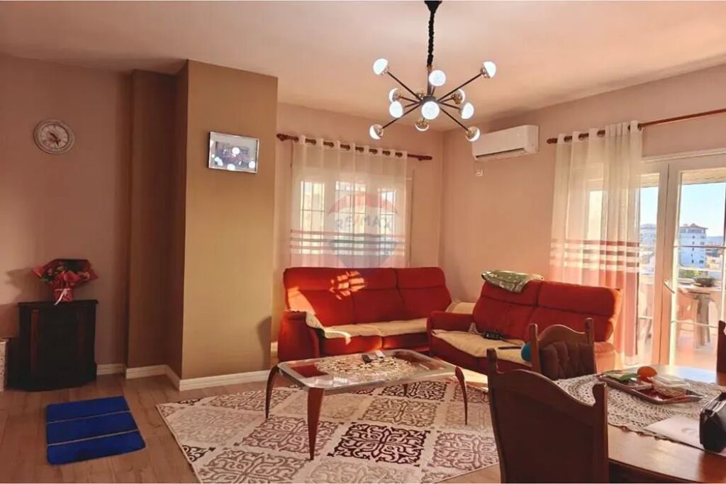 Apartament 3+1+2 me Verandë, në Shitje, Fresk, Tiranë