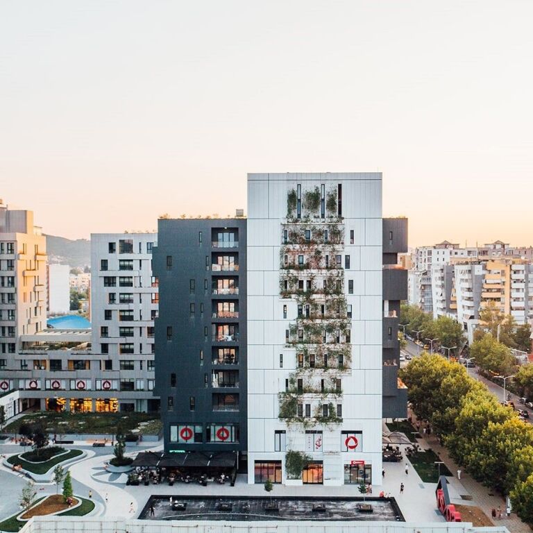 🏢 BUSINESS PREMISES FOR SALE 420m2 – Square Complex 21 ✨