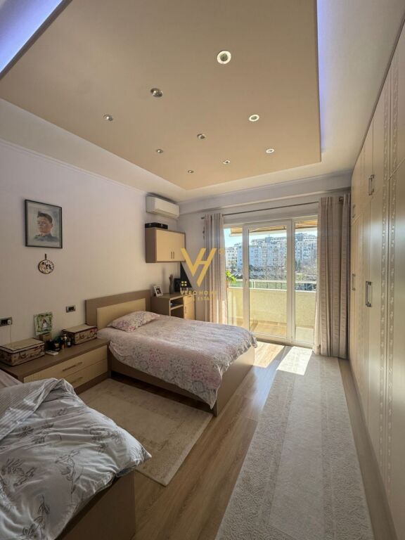 SHITET APARTAMENT 2+1+2+2BLK TE LIQENI I THATE