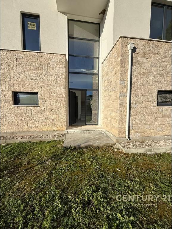 WE SELL VILLA IN SAN PIETRO 1,200,000 €