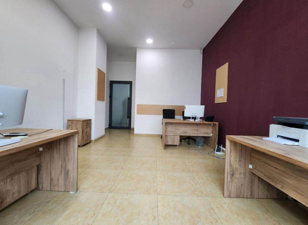 Office for rent, Myslym Shyri!