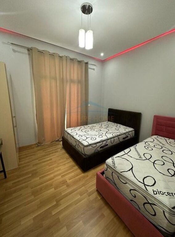 In vendita, Appartamento 2+1+2 in vendita vicino all'Hotel ARC, Unaza e Re