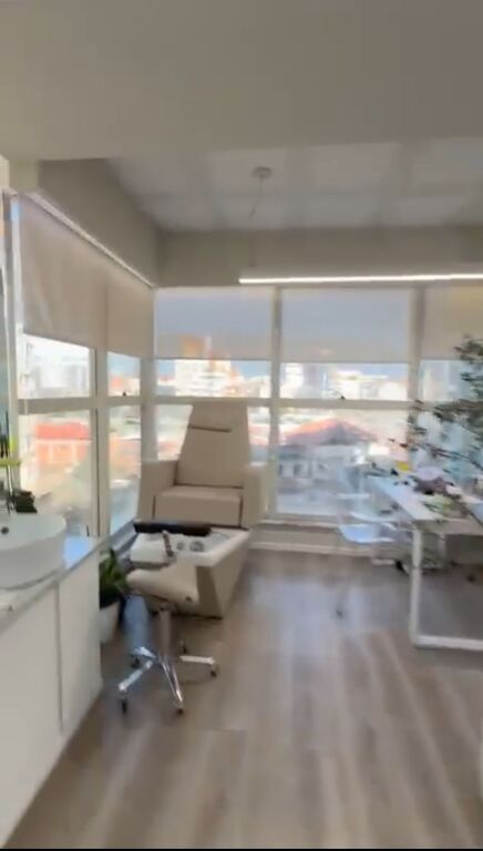 🏡 Appartamento 1+1 in vendita 📍 Complesso Usluga, vicino alla Stazione Ferroviaria