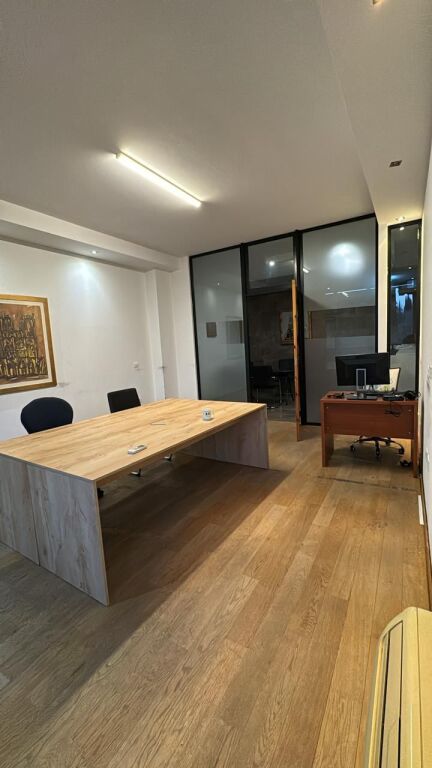 Office for rent at Garda in Bllok