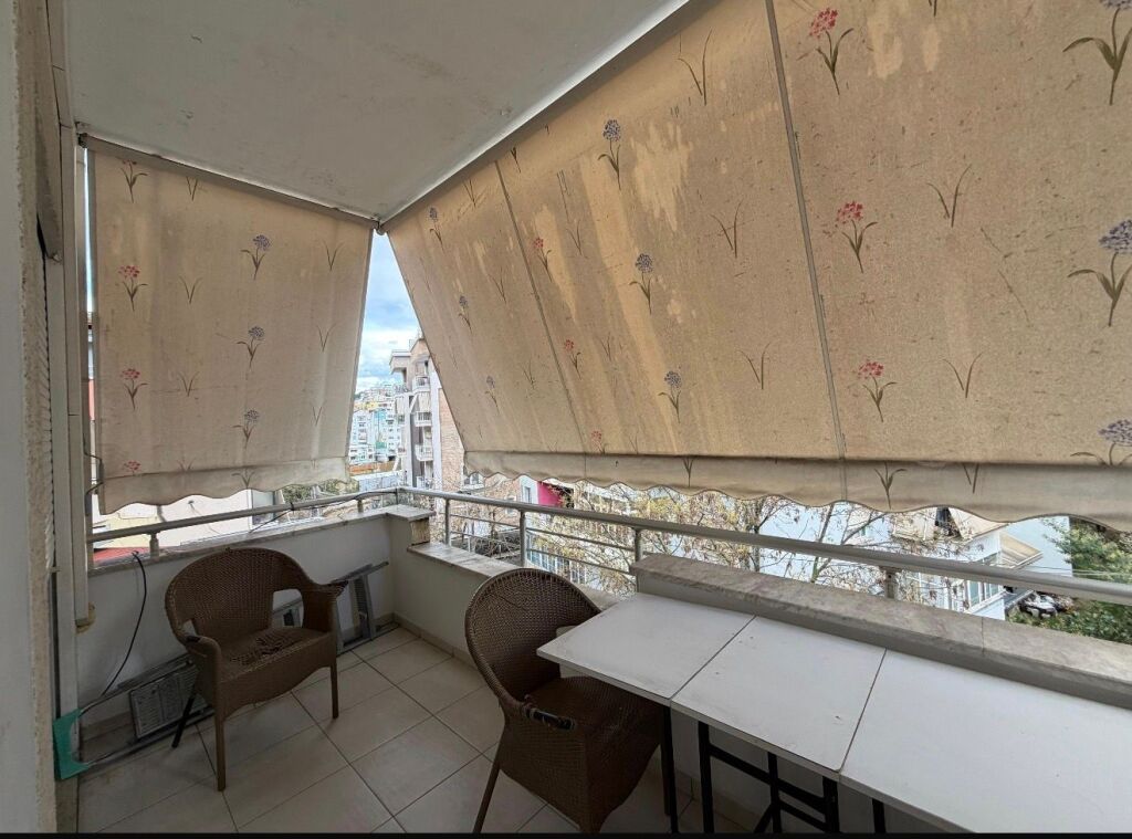Jepet apartament 2+1 Me Qira Liqeni ,Kopshti Zoologjik ,