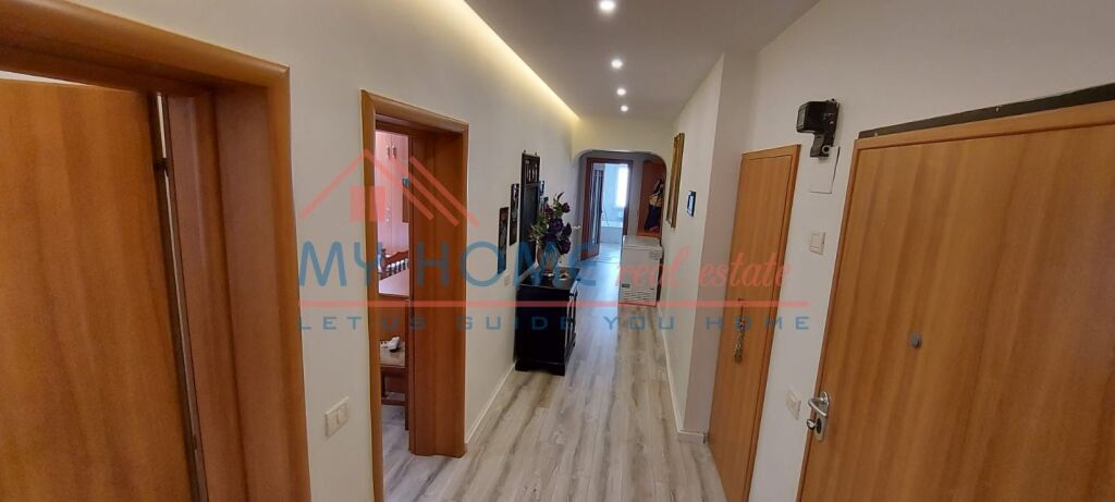 Appartamento 2+1 in vendita Vasil Shanto a Tirana