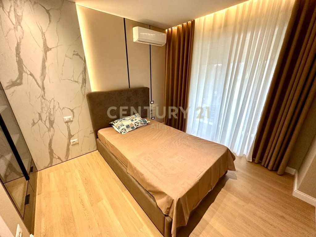 QIRA, APARTAMENT PREMIUM 2+1+2 me 2 POSTE PARKIMI‼️