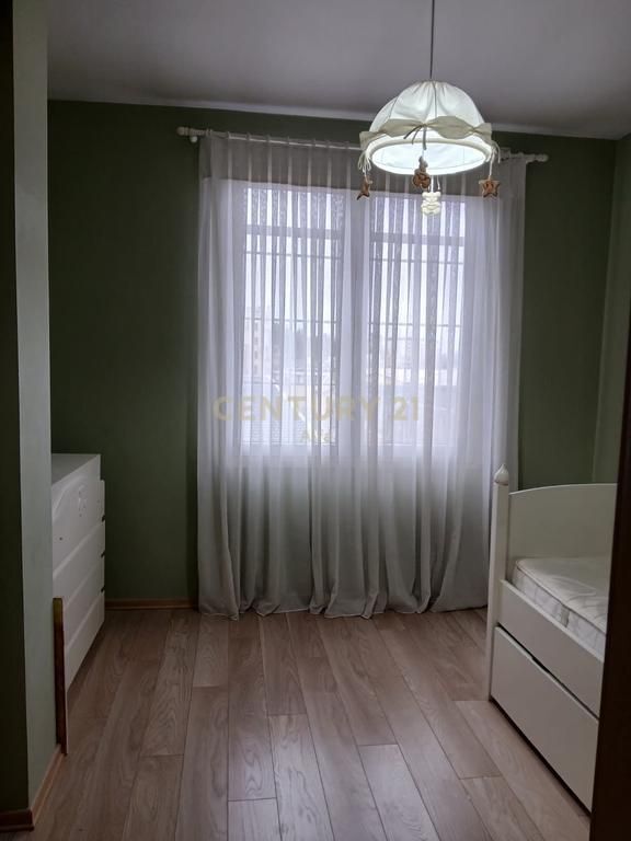 APARTAMENT 2+1+2 ME QERA TEK LIQENI I THATE ME POSTE PARKIMI