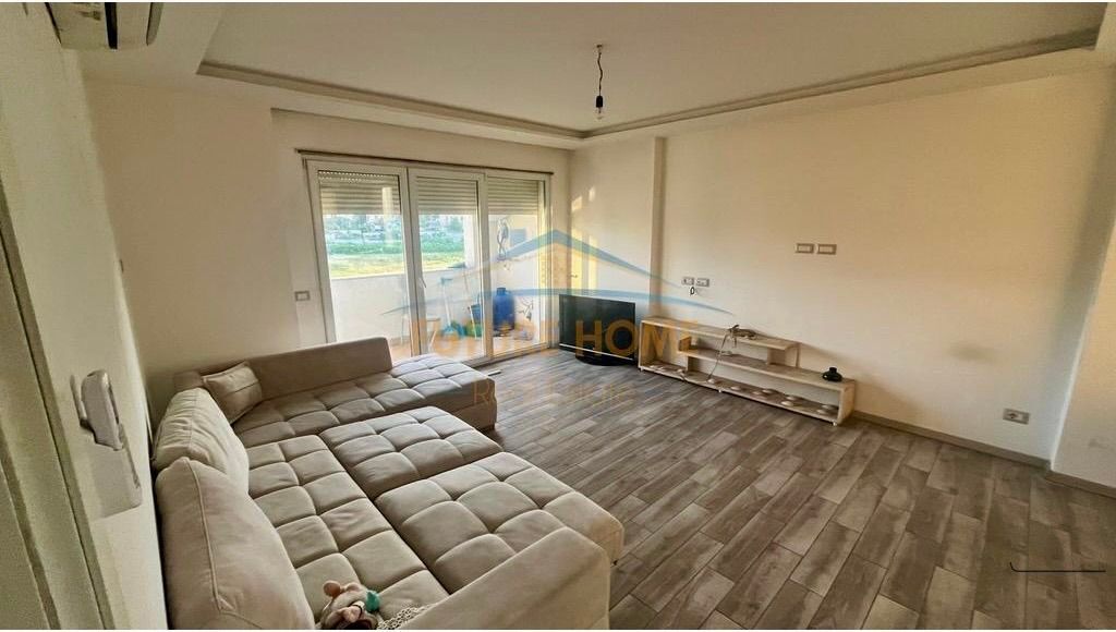 🏠 Ampio 2+1+2 in Affitto a Unaza e Re! 📍