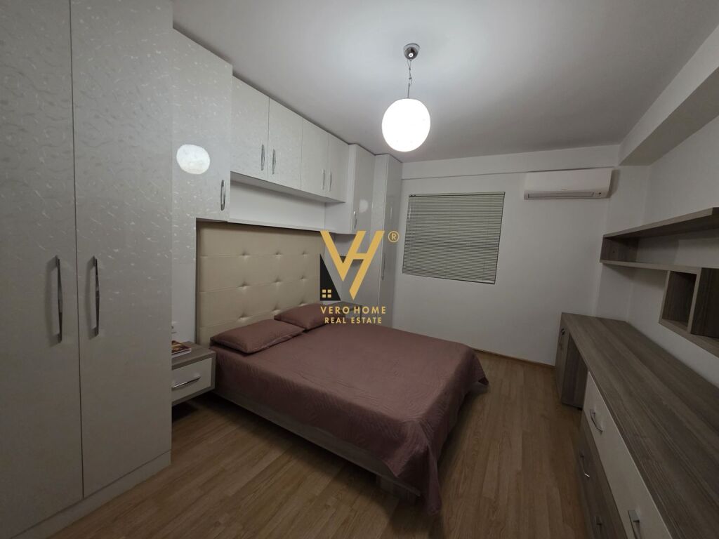 JEPET APARTAMENT 4+1+2+BLK ME QIRA TE MINE PEZA 1.500 EURO