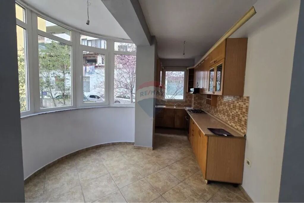 Apartament 2+1+2 per shitje Eleonora