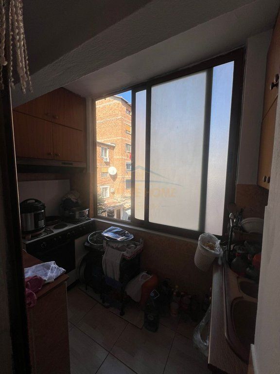 In vendita, Appartamento 3+1, Via Karl Gega, Tirana