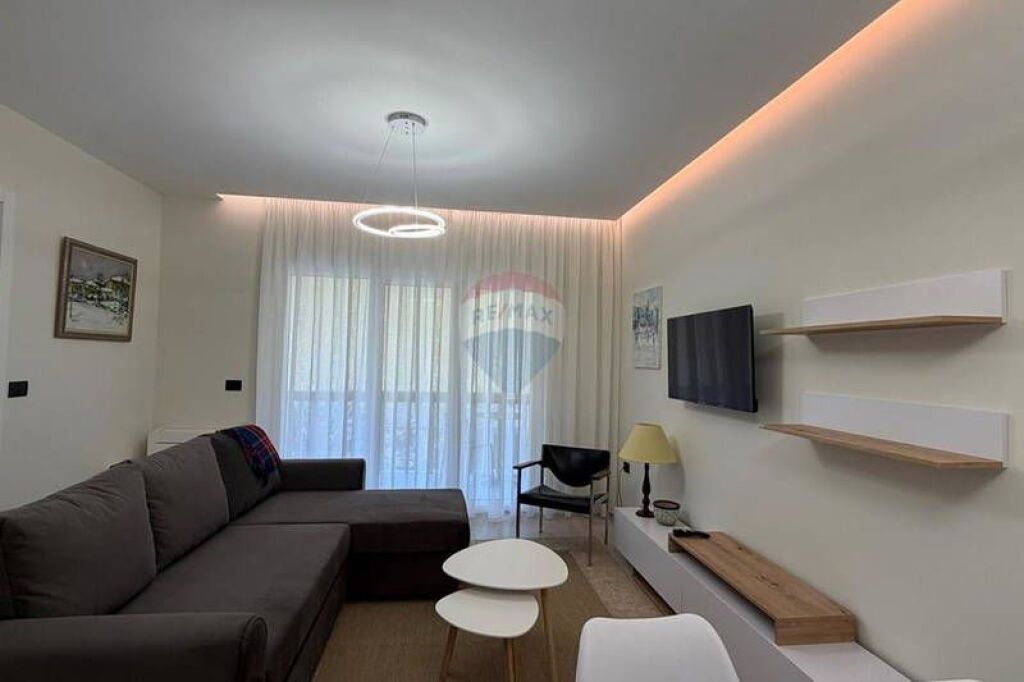 Apartment 1+1 for Rent – at the Jordan Misja Artistic High School, Tirana
