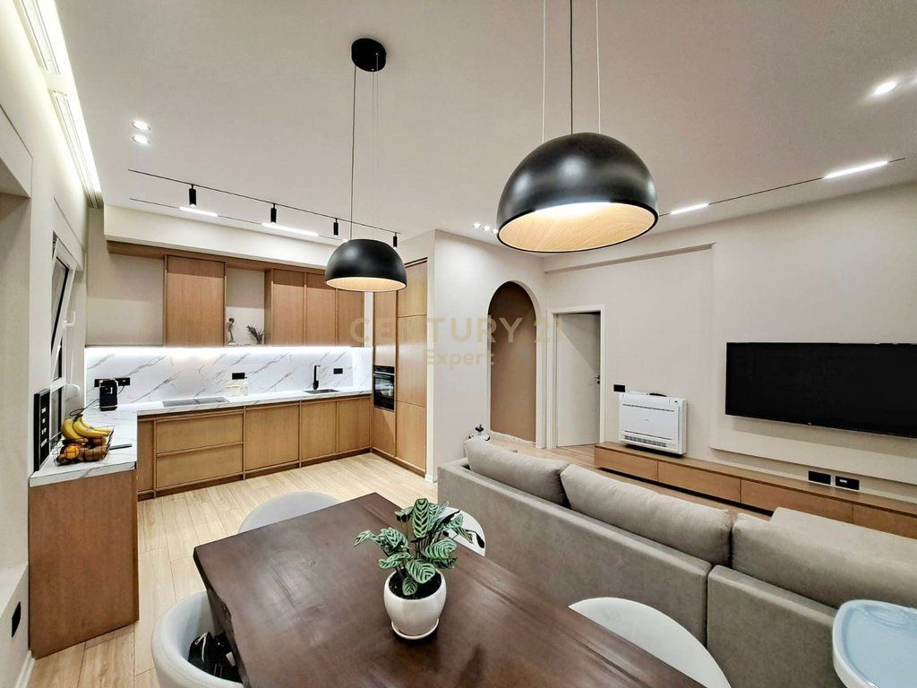 APARTAMENT 2+1+2 ME POST PARKIMI PER QIRA TEK REZIDENCA MANGALEM NE ALI DEM