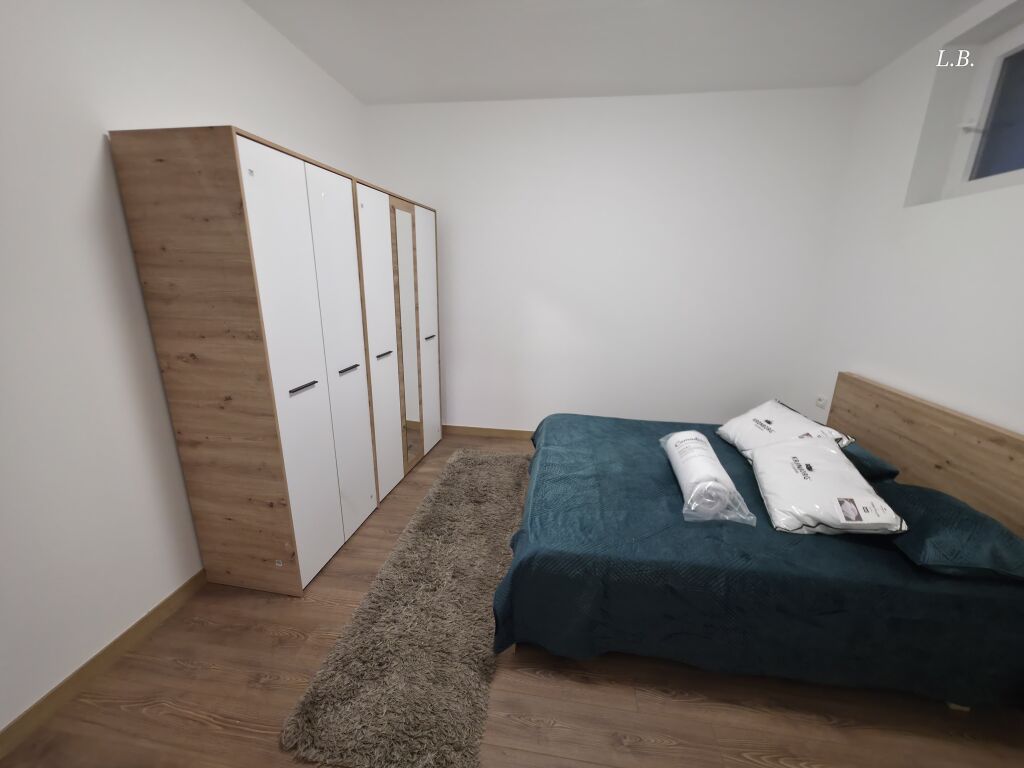 Apartament 1+1 me Qira – Rruga Bill Klinton