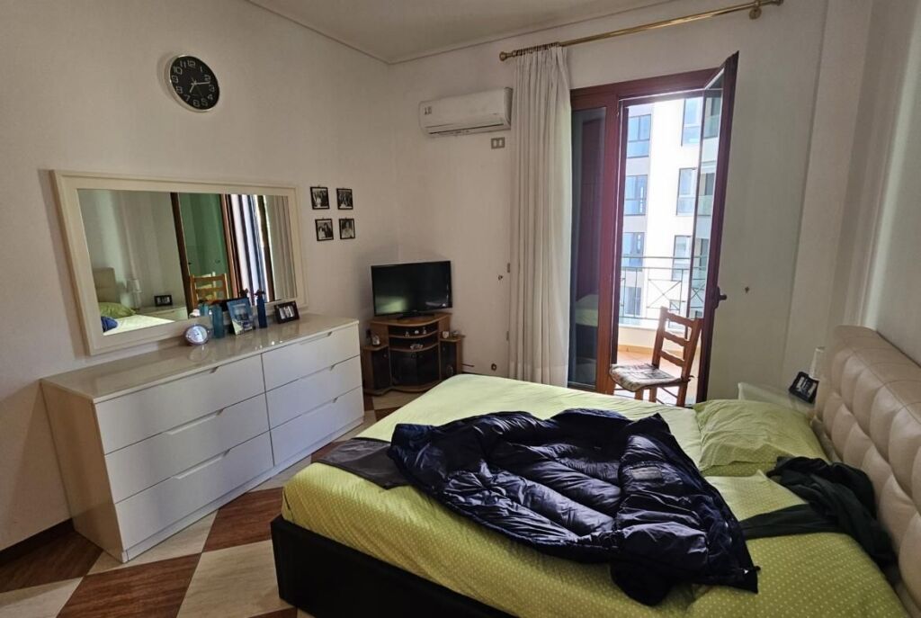 At the Polyclinic in Vlore, Apartment 3+1+2 with Spacious Area for Sale!