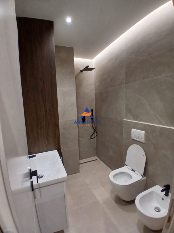 SHITET APARTAMENT 1+1+BALLKON "MINE PEZA" 145.000 EURO