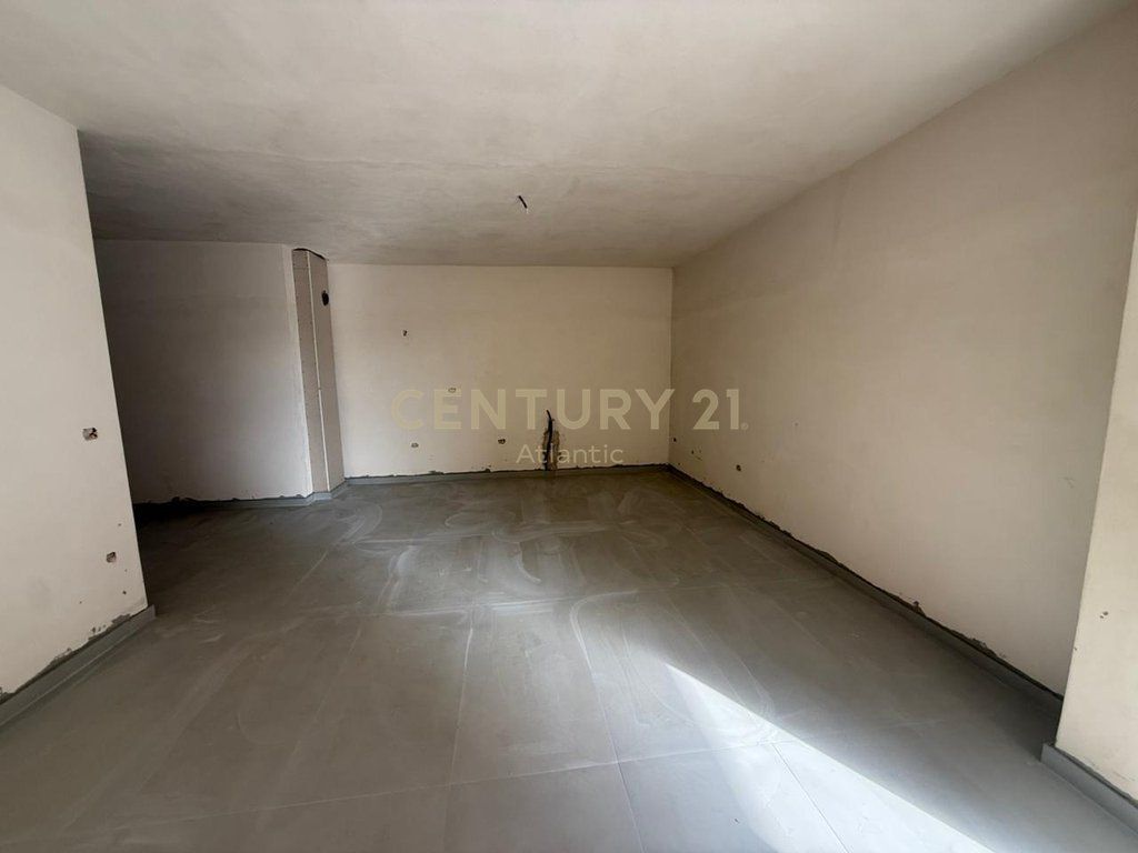 Appartamento 2+1+2 bagni in vendita nel Complesso Saeli, Golem 116,600€ | 106 m² 116,600 €