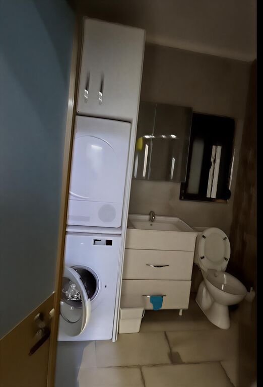 Affittasi appartamento 2+1 - vicino a 21 Dhjetori !!!