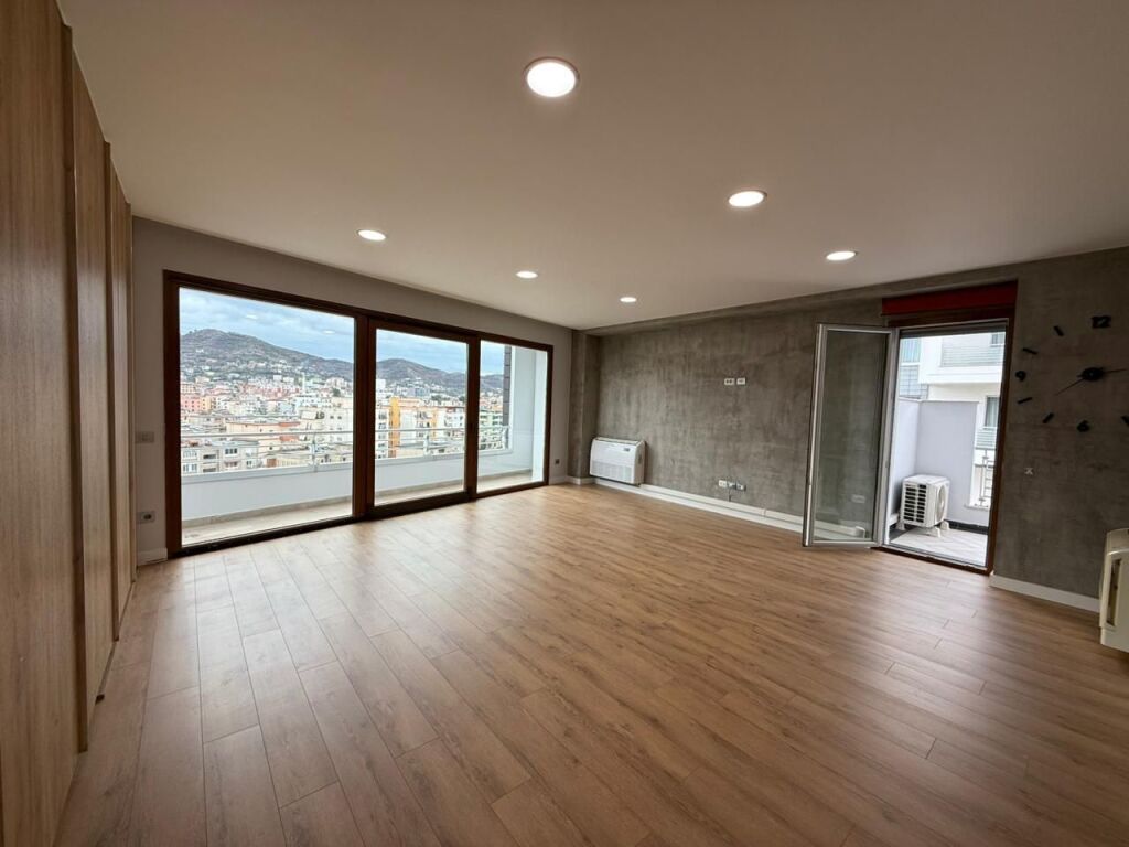 🏡 Office space for rent at the Delijorgji Complex