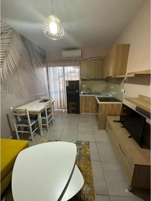 Qera ,Apartament 1+1, Unaza e Re, Vila L.