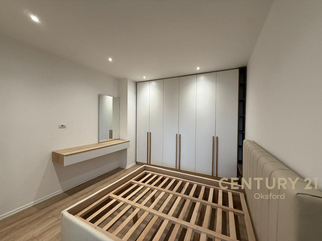 SHITET APARTAMENT 1+1 TEK RRUGA FORTUZI