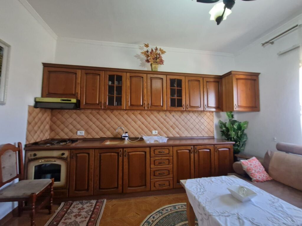 Appartamento 2+1 in affitto al piano villa