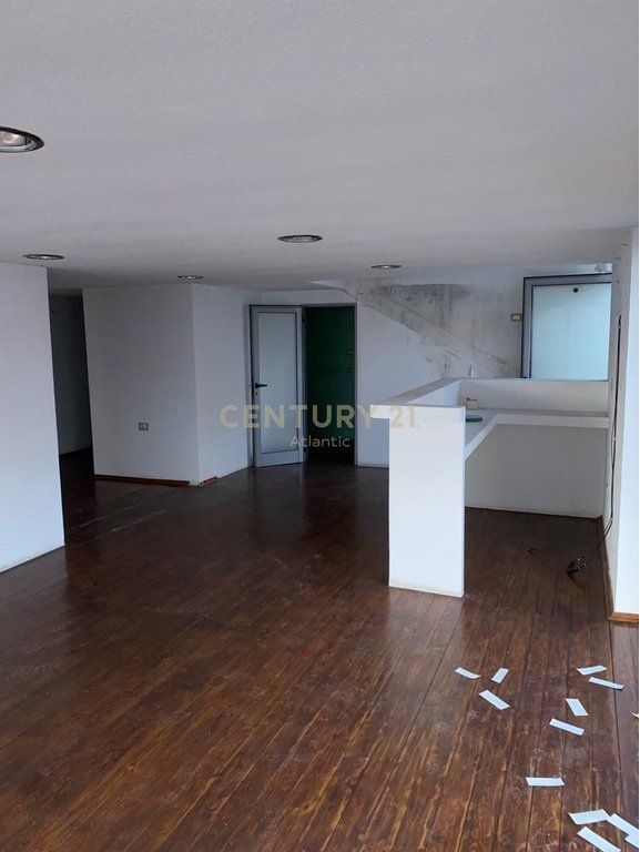 Business premises for rent in Neighborhood 17 Durres