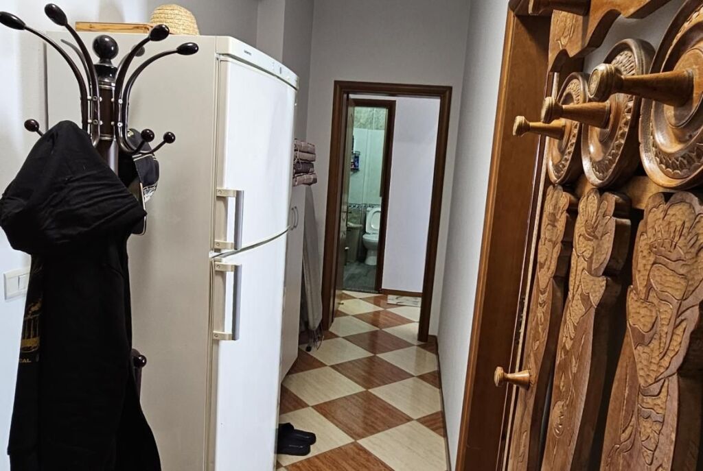 At the Polyclinic in Vlore, Apartment 3+1+2 with Spacious Area for Sale!
