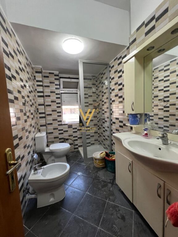 SHITET APARTAMENT 2+1+2BLK TE 21 DHJETORI 165.000 EURO