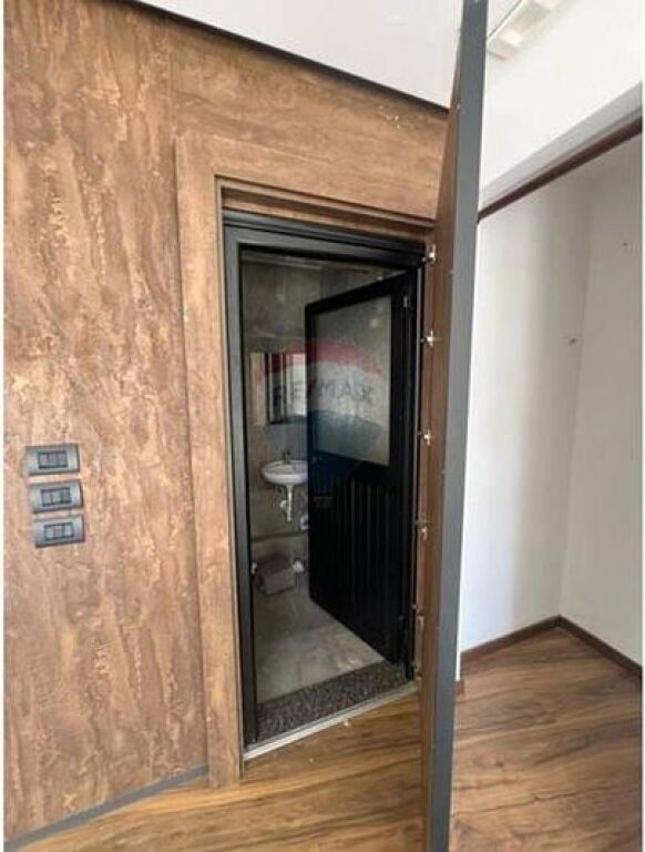 Negozio in Affitto – Via Pjetër Budi, Tirana