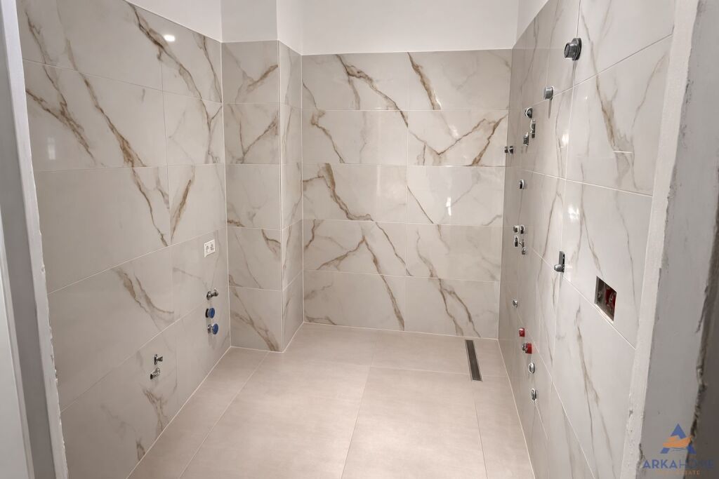 FOR SALE APARTMENT 1+1 + BALCONY "ASTIR, OPPOSITE VILA L" 110000 EURO