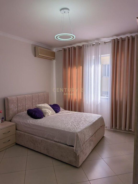 STUDIO APARTMENT FOR RENT AT 21 DECEMBER