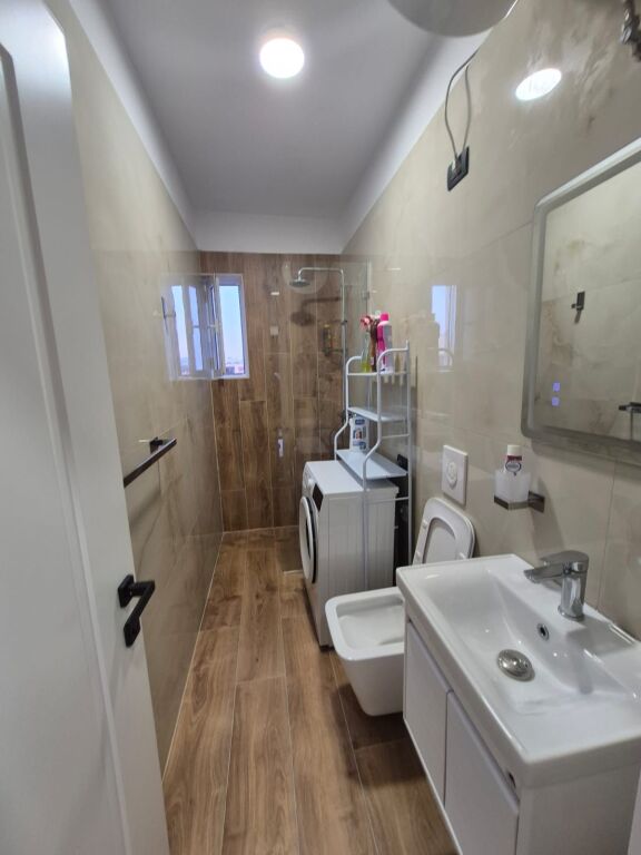 1+1,furnished,at Hoxha Tahsim new market,500 thousand lek
