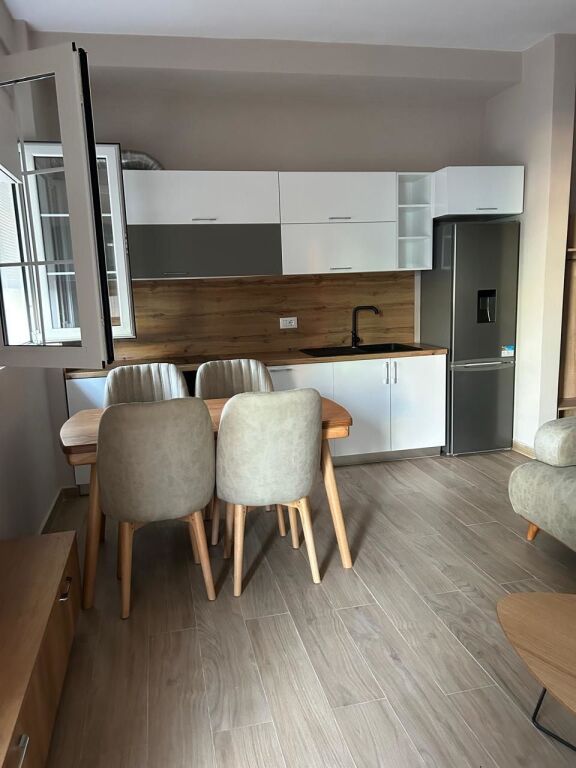🏡 Jepet me Qira Apartament 1+1 – Yzberisht !