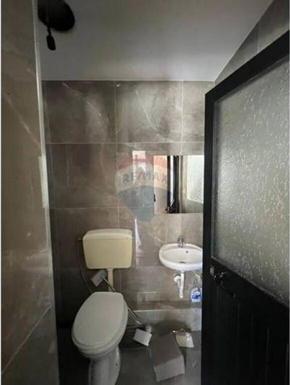 Negozio in Affitto – Via Pjetër Budi, Tirana