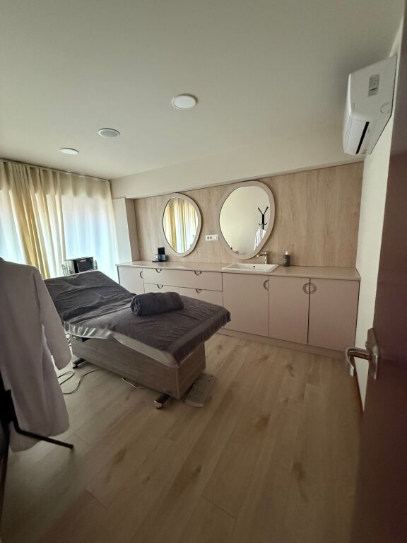 Hairdressing aesthetic business for sale