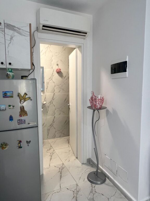 IN VENDITA: 1+1+1 Veranda + 1 Posto Auto📍Dhermi (Res. Sofo Duni) - 205.000€ - Sup. 60 m² - Orientamento Sud🌞|| Vista Spettacolare sul Mare 🌊 Solo 300m di Distanza🏃🏻‍♂️