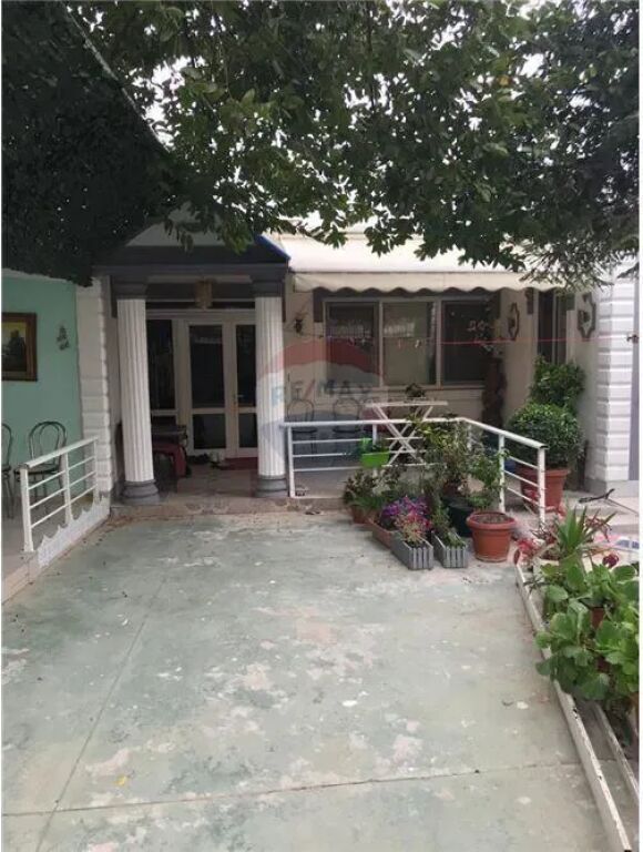 Casa privata + terreno in vendita, Scuola Unita
