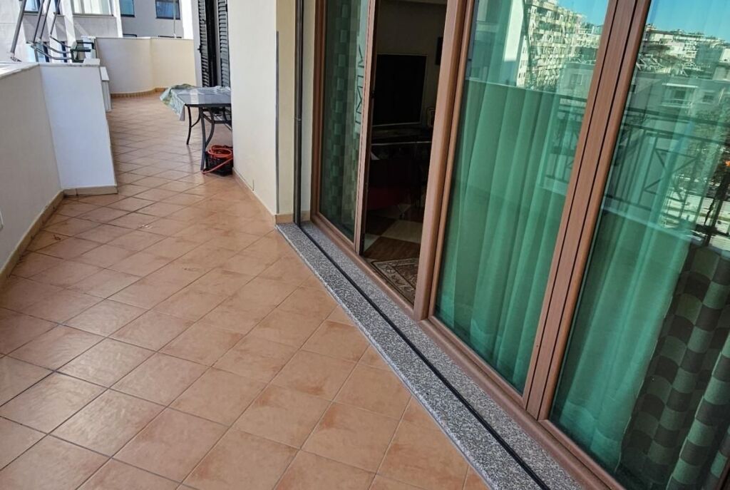At the Polyclinic in Vlore, Apartment 3+1+2 with Spacious Area for Sale!