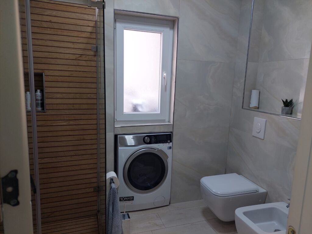 Apartament 3+1+2 me qera tek Selvia