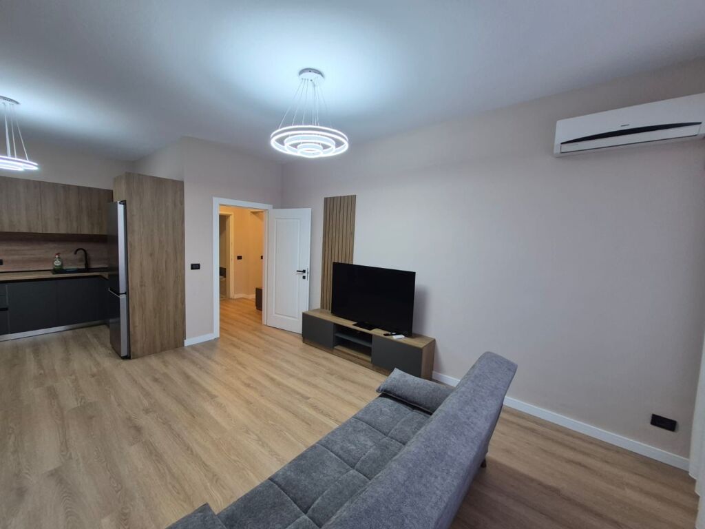 1+1,furnished near Partizani high school,550 thousand lek