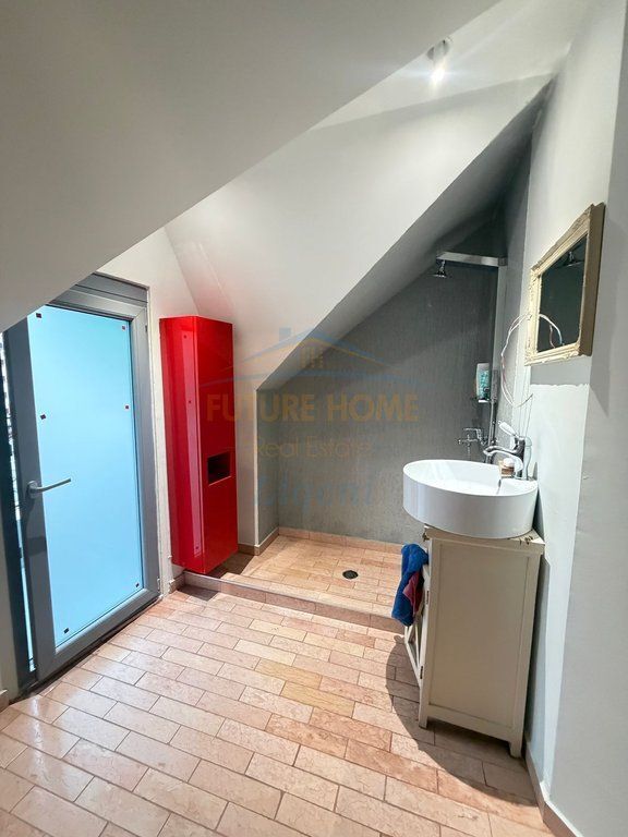 Apartment 2+1+2 for sale, Commune of Paris