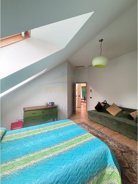 Apartment 2+1+2 for sale, Commune of Paris