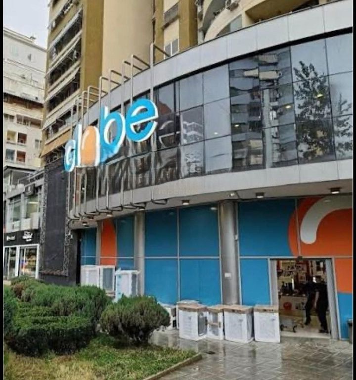 Shop for Sale near Globe, Old Park 78,000 €