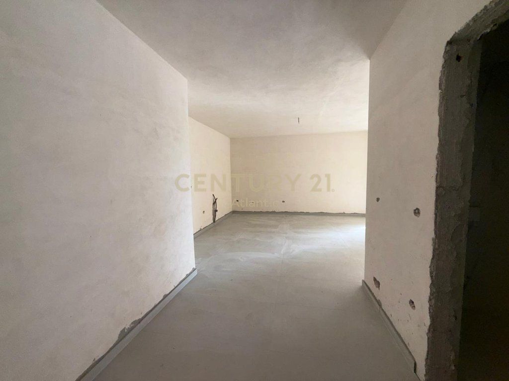 Appartamento 2+1+2 bagni in vendita nel Complesso Saeli, Golem 116,600€ | 106 m² 116,600 €