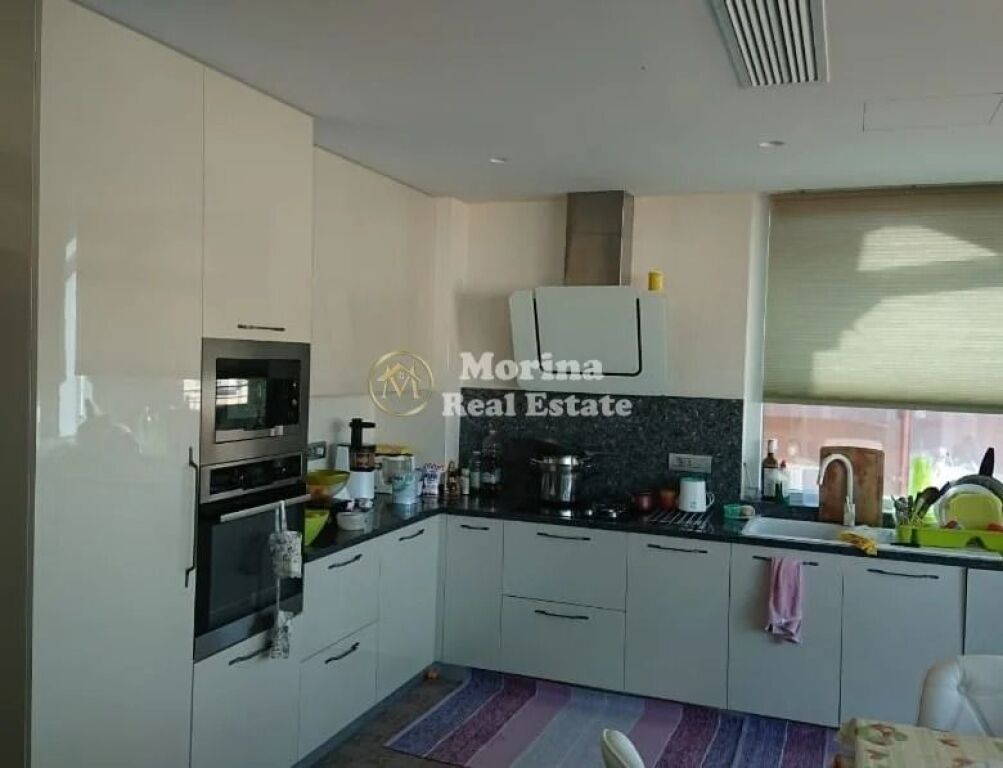 Sale | Duplex 4 + 1 | Dry Lake | 395000 €