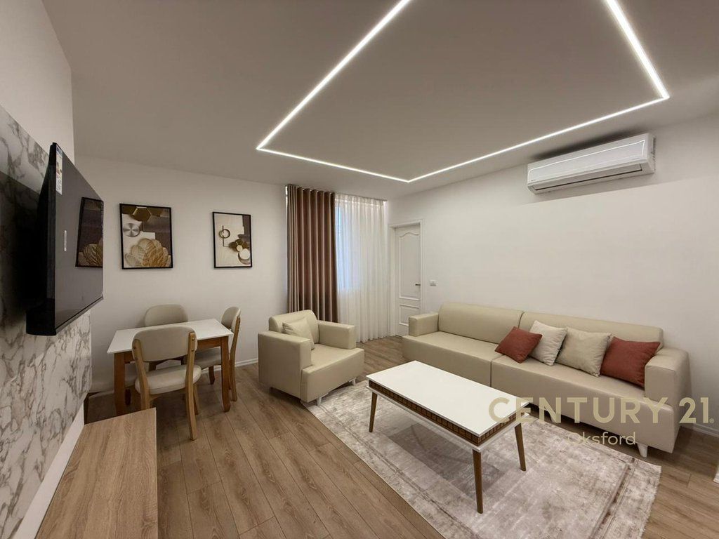 Shitet Apartament 1+1 i Arreduar pranë Qendrës së Tiranës – Rruga Fortuzi !